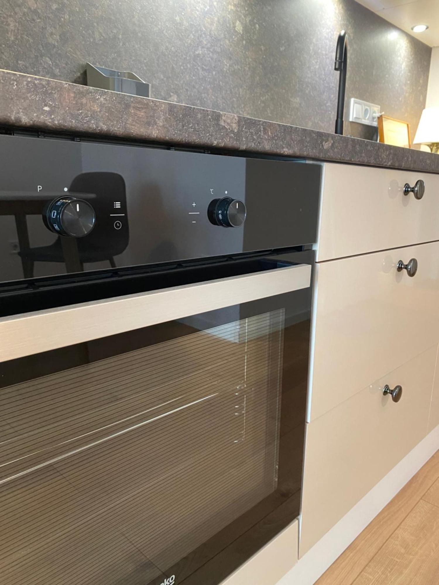 Mycampus Unwe Studentski Mountain Views Modern Kitchen Equipment โซเฟีย ภายนอก รูปภาพ